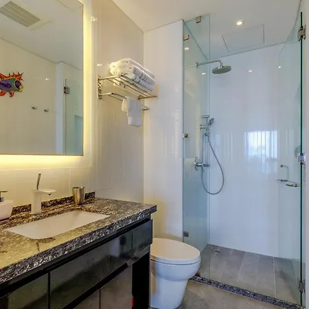 Luxurious Topspot With 21st Floor Views